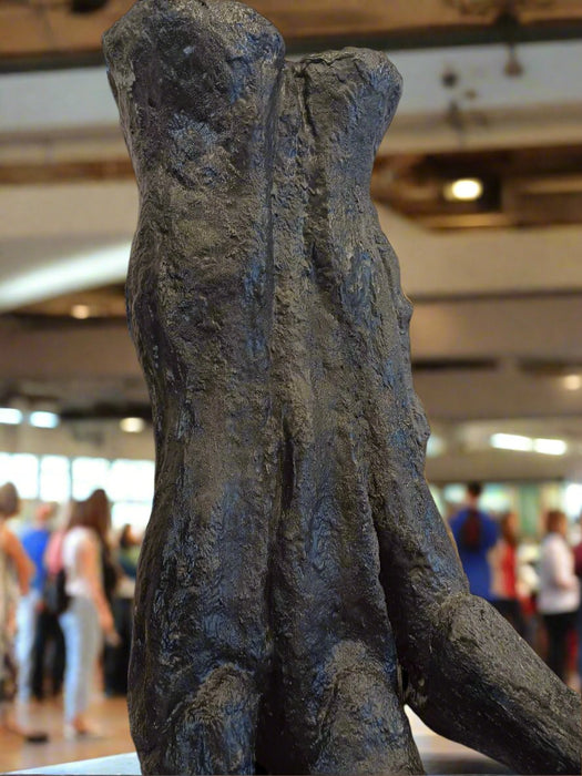 T rex foot sculpture at The Prehistoric Store